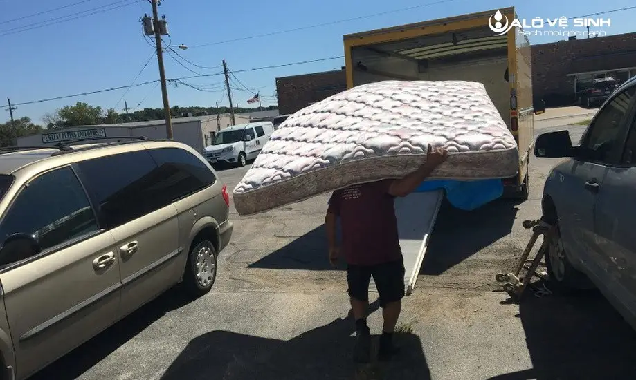Bán lại nệm cũ là cách tiết kiệm chi phí sinh hoạt