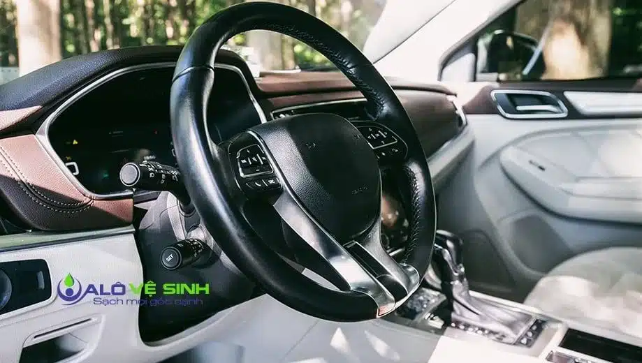 Bọc vô lăng tạo cảm giác thoải mái khi cầm lái