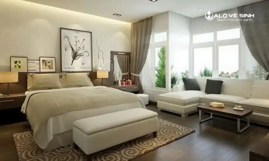 Cách đặt ghế sofa trong phòng ngủ vị trí cuối giường là một ý hay.