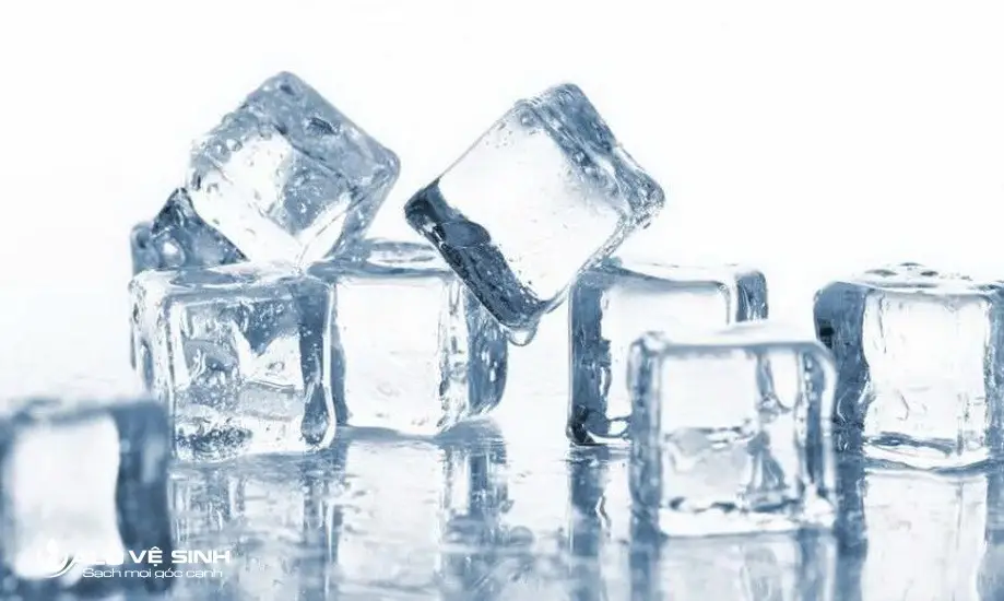 Cách giặt thảm trang trí bằng đá lạnh