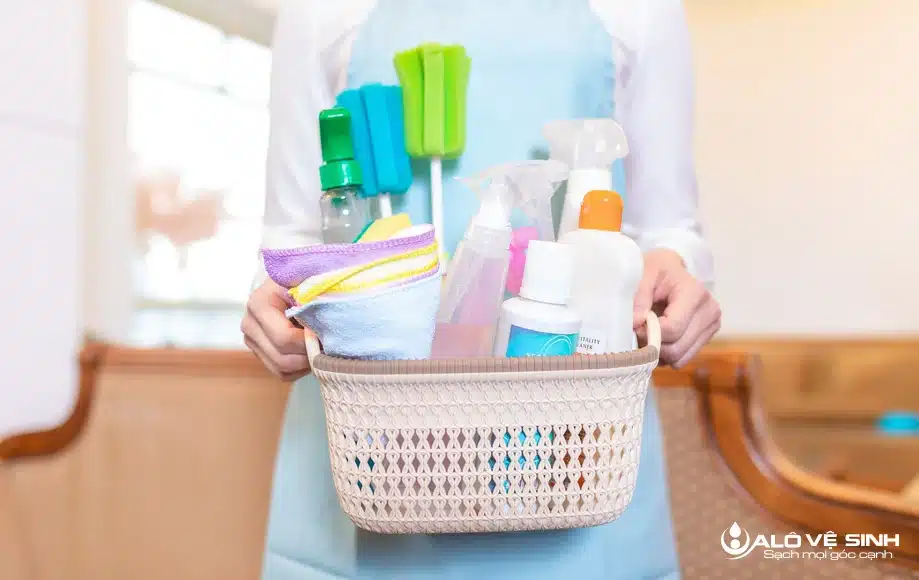 Chuẩn bị công cụ và nguyên liệu để giặt nệm kymdan tại nhà