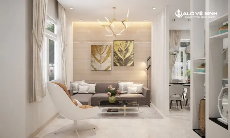 Để làm mất khoảng trống sau sofa bạn có thể sử dụng các họa tiết hoa văn để trang trí.