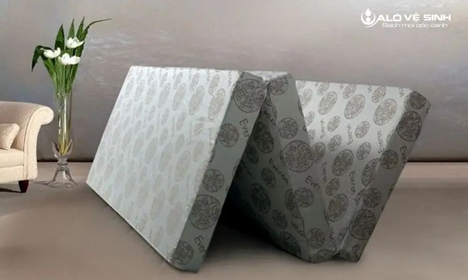 Đệm Cuscino cũng được sản xuất bởi nhiều hãng khác nhau