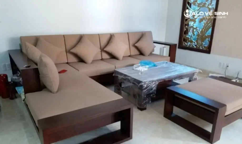Kích thước tấm đệm lót ghế sofa phù hợp giúp thoải mái hơn khi ngồi.