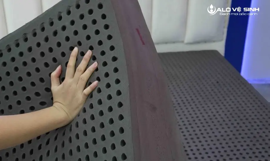 Nệm cao su than hoạt tính giúp nâng đỡ cơ thể rất tốt