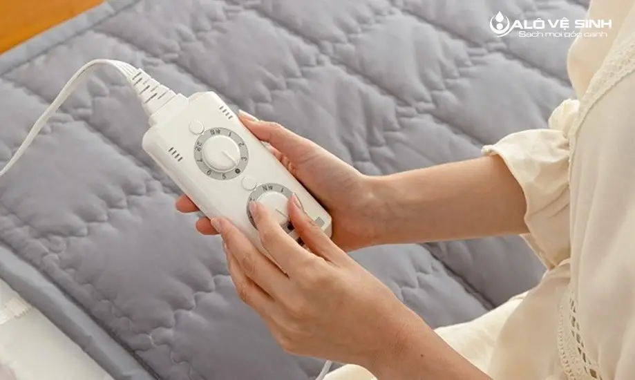 Nệm Sưởi Điện Có An Toàn Không? Kinh Nghiệm Chọn Mua Nệm Điện Nệm điện vẫn đảm bảo an toàn cho người dùng nếu sử dụng đúng cách