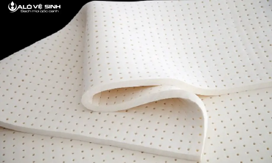 Nệm mỏng loại nào tốt - nệm mỏng cao su được làm bằng chất liệu cao su tự nhiên