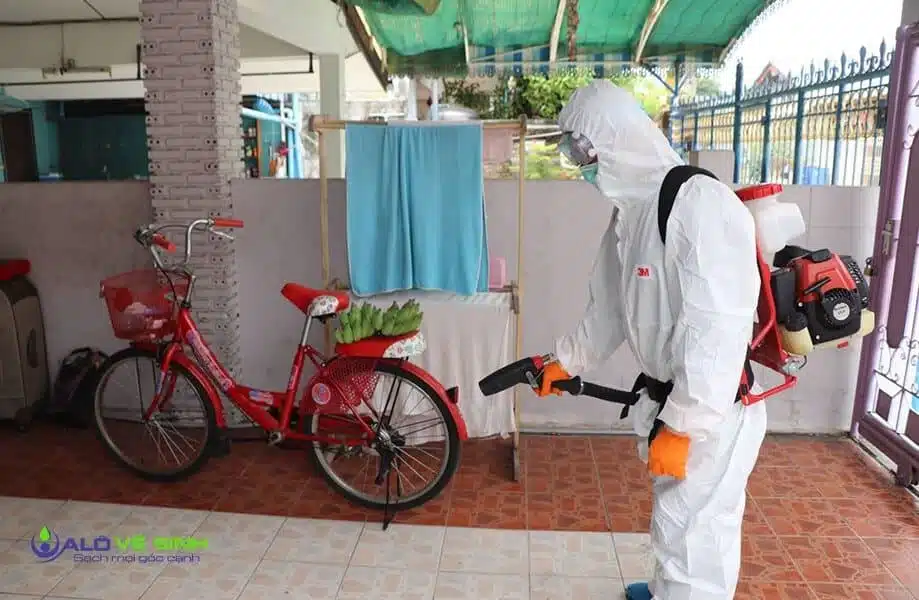 Dịch Vụ Phun Khử Khuẩn - 30 Phút Có Mặt & Giá Tốt TPHCM Với quy trình phun thuốc diệt khuẩn bài bản Alo Vệ Sinh tự tin xóa sạch mầm bệnh nguy hiểm xung quanh bạn