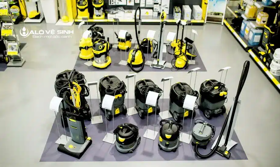 Alo Vệ Sinh sử dụng đồ dùng hiện đại để vệ sinh nệm