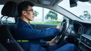 Điều chỉnh tư thế ngồi ghế ô tô đúng cách để tạo cảm giác thoải mái và tránh đau lưng