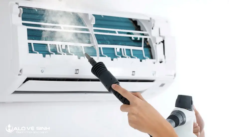 Alo Vệ Sinh vệ sinh máy lạnh bằng hơi nước nóng