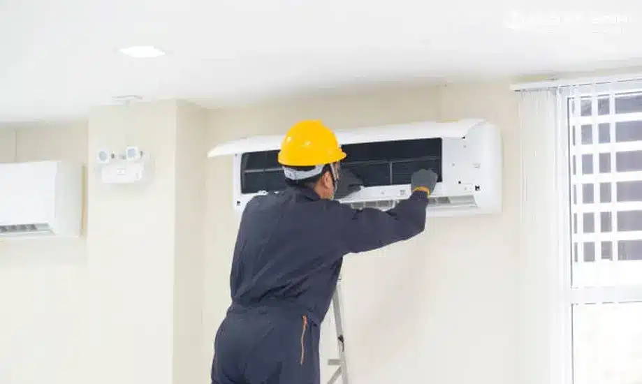 Vệ sinh máy lạnh định kỳ giảm thiểu chi phí sửa chữa hư hỏng không đáng có