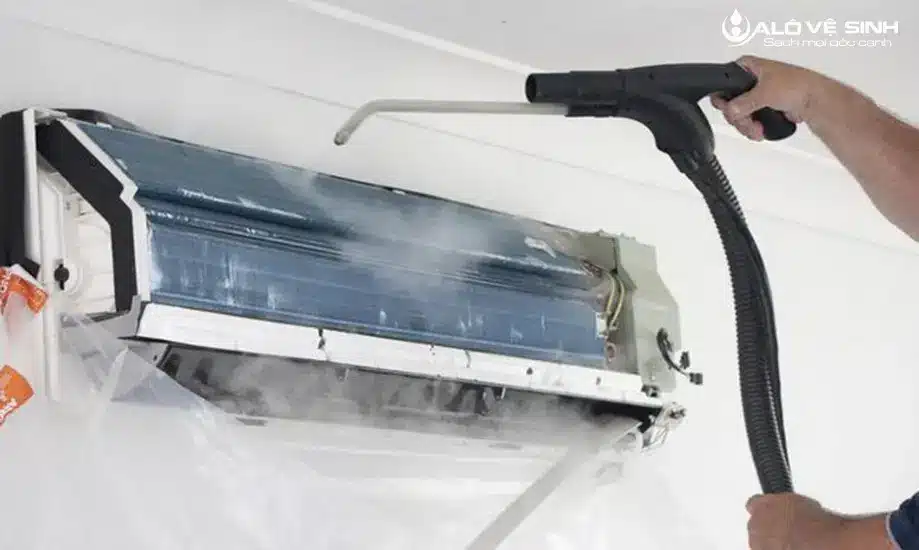 Vệ sinh máy lạnh định kỳ tạo không gian thoáng mát