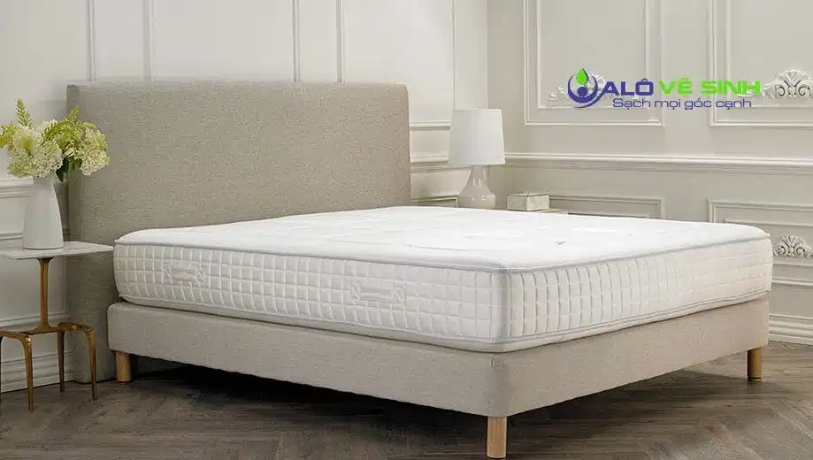 Vệ sinh nệm định kỳ giúp nệm luôn bền đẹp như mới