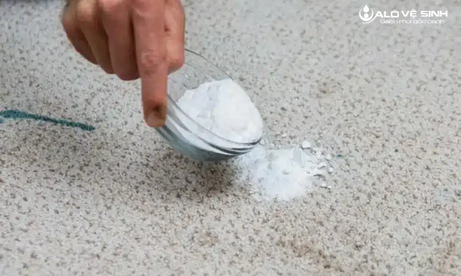Vệ sinh thảm lông bị rụng lông bằng Baking Soda