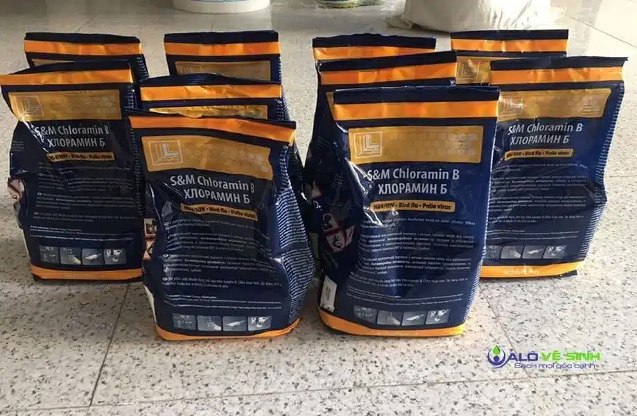 Dịch Vụ Phun Khử Khuẩn - 30 Phút Có Mặt & Giá Tốt TPHCM Cloramin B là hóa chất dùng để tiêu diệt các loại vi khuẩn, virus có ở trong không khí và nước rất hiệu quả