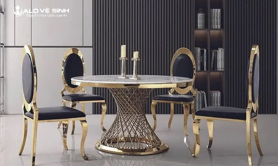Ghế ăn Louis mang vẻ đẹp sang trọng