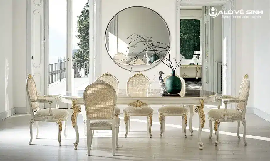 Ghế ăn Louis tay vịn