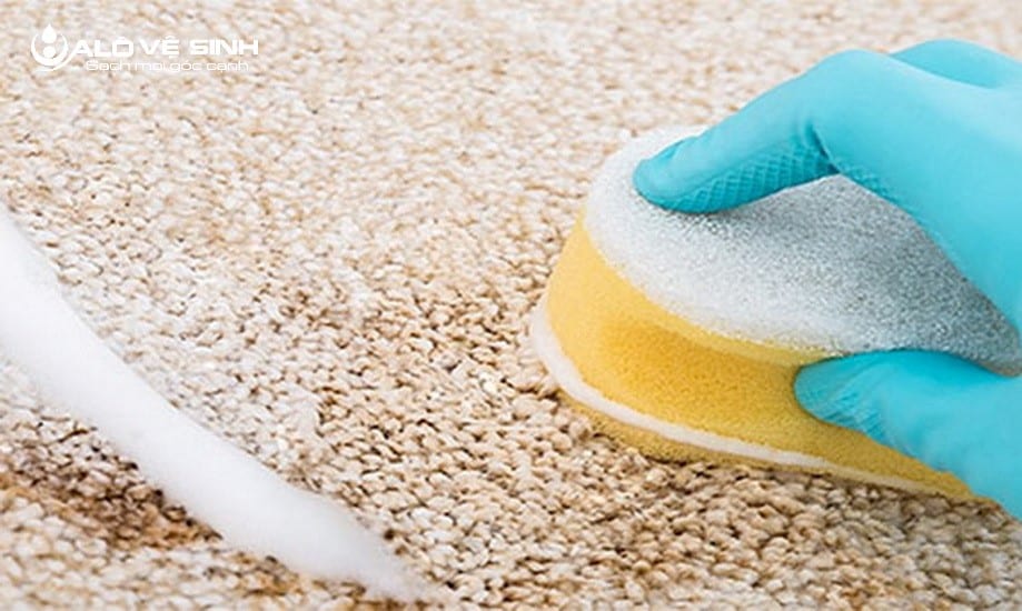 Dịch Vụ Giặt Thảm - 30 Phút Có Mặt & Giá Tốt TPHCM Lau sạch vết bơ trên thảm