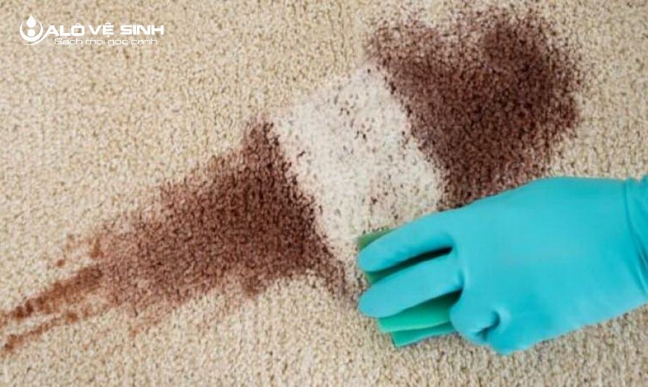 Dịch Vụ Giặt Thảm - 30 Phút Có Mặt & Giá Tốt TPHCM Vết bùn đất trên thảm