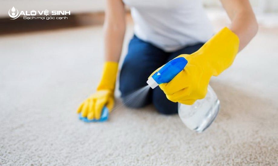 Dịch Vụ Giặt Thảm - 30 Phút Có Mặt & Giá Tốt TPHCM Vết dầu mỡ trên thảm